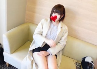 “Full Face Exposed” “None” “960pt” “Limited Release For 7 Days” A TV Station For A Woman From The Countryside! ! Could I Have Called Out To You? ? ? ! I’m A Hairdresser’s Assistant.