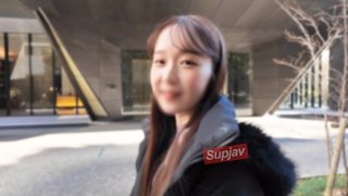 A Slender Woman With Small Breasts From Russia/Li Is Picked Up In Reverse. She Invites A Middle-Aged Man Herself, Exposes Her Lewdness, And Cums! The Last Is Vaginal Ejaculation That Satisfies The Sexual Desire ♡